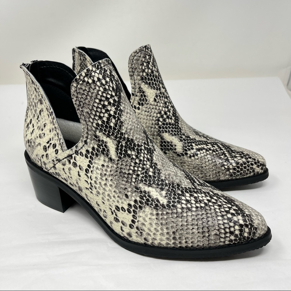 Blondo WATERPROOF Womens Eliza Snakeskin Leather Ankle Boot Pointed Toe Size 8